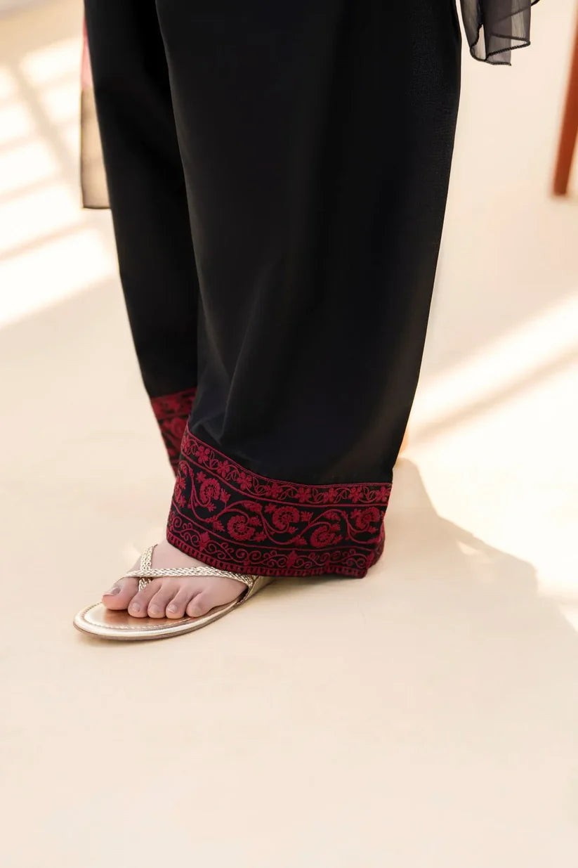 Noore Three Piece