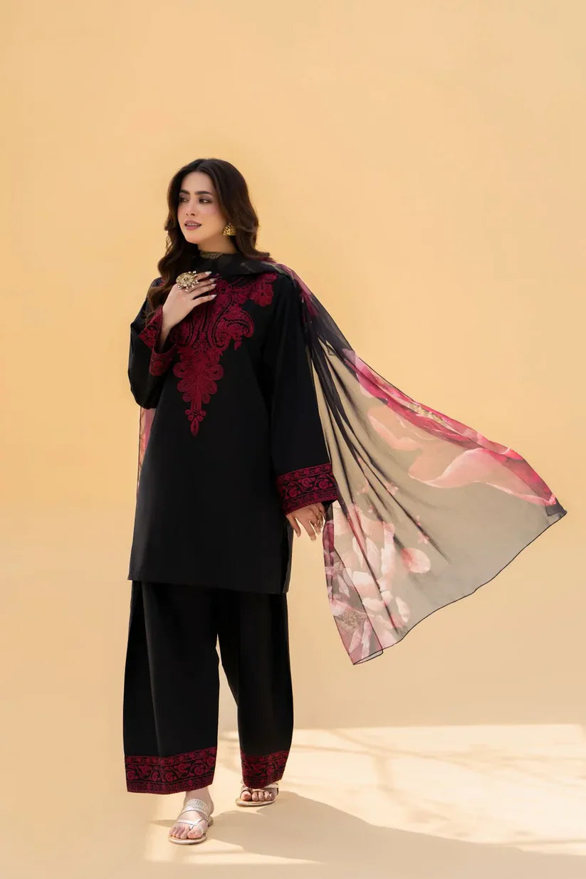 Noore Three Piece